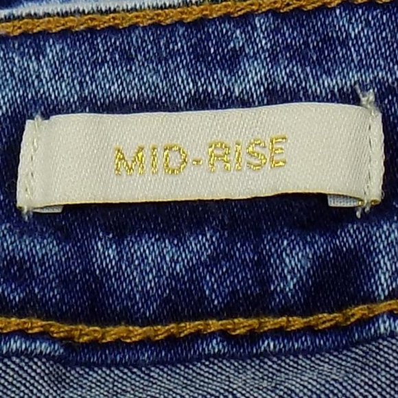 Nicki Minaj Denim Mid-Rise Torn Look Riveted Shorts Size 13/14 - Picture 7 of 8